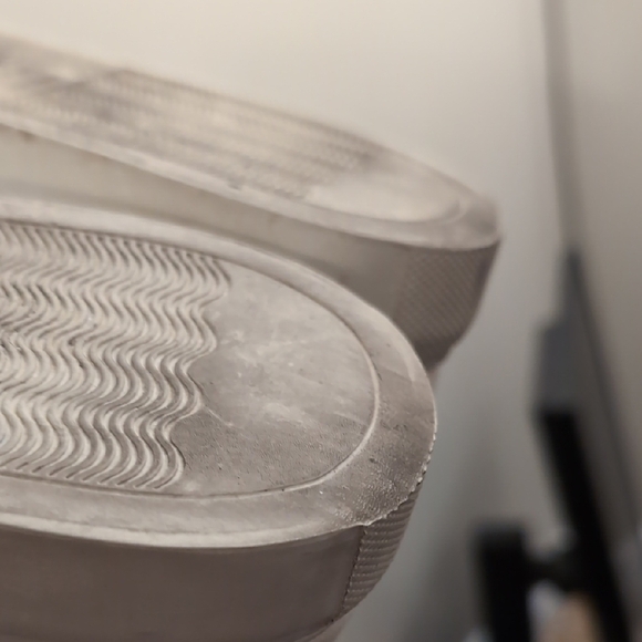 Zvelle White Leather Sneakers - Picture 9 of 9